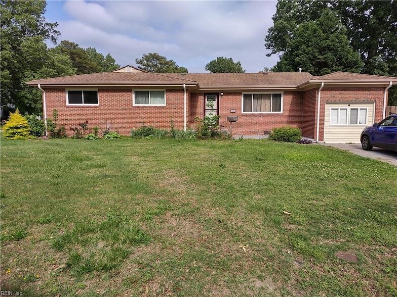 344 Lavender Ln in Virginia Beach, VA - Building Photo