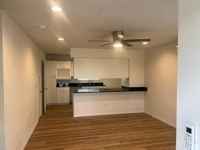 4505 12th St NW in Albuquerque, NM - Foto de edificio - Building Photo