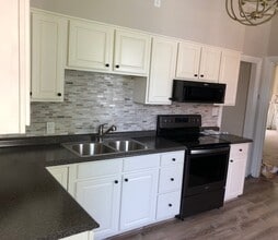 501 Gay St, Unit 1 in Phoenixville, PA - Building Photo - Building Photo