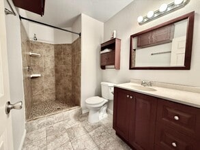 1767 Capistrano Glen in Escondido, CA - Building Photo - Building Photo