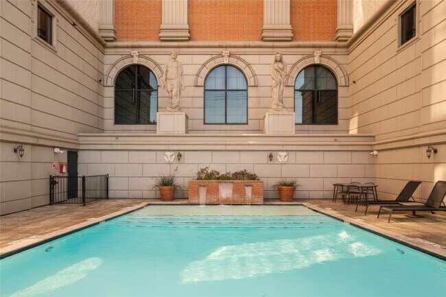 1025 S Shepherd Dr in Houston, TX - Building Photo - Building Photo