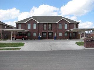 302 S 48th Ln in McAllen, TX - Foto de edificio