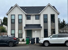 5877 NE Prescott St in Portland, OR - Building Photo