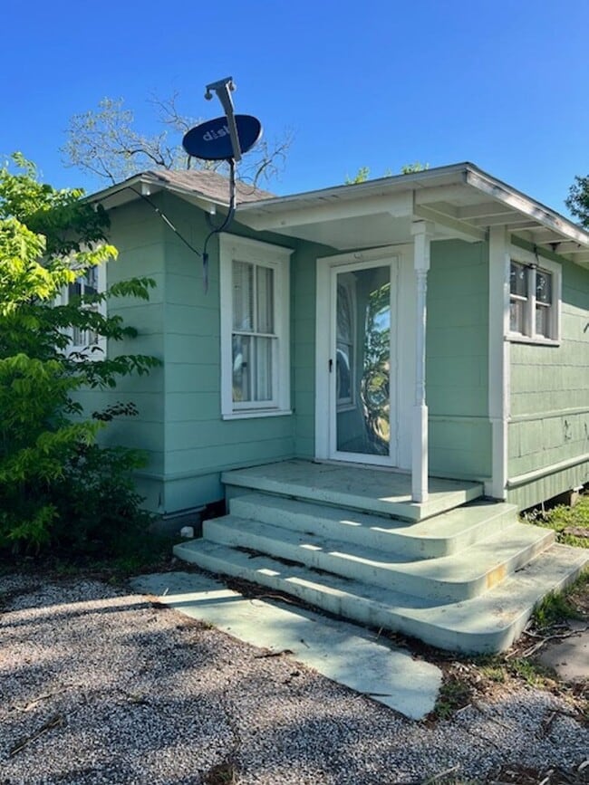 property at 20748 FM521
