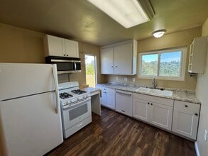 1571 Vista Grande Ln in Arroyo Grande, CA - Building Photo - Building Photo