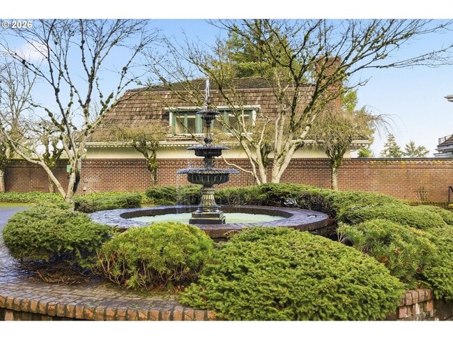 3611 SW Humphrey Blvd in Portland, OR - Building Photo - Building Photo