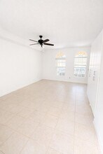 181 Waterford Dr in Jupiter, FL - Foto de edificio - Building Photo