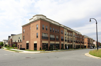19334-19358 Diamond Lake Dr in Lansdowne, VA - Building Photo - Building Photo