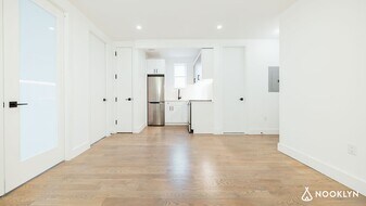 282 E 32nd St, Unit 3d in Brooklyn, NY - Building Photo