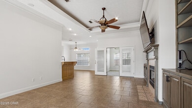 158 Boca Lagoon Dr in Panama City Beach, FL - Foto de edificio - Building Photo