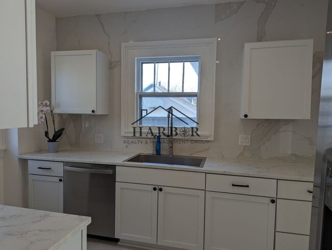 property at 322 Tama St