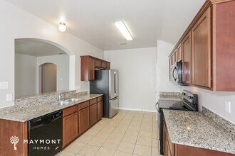 2113 Natchez Dr in Ennis, TX - Building Photo - Building Photo