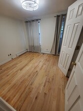 130 W 132nd St, Unit Garden Level in New York, NY - Foto de edificio - Building Photo