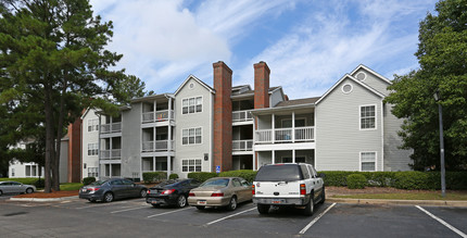 Paces Run in Columbia, SC - Foto de edificio - Building Photo