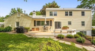 13704 Beret Pl in Silver Spring, MD - Building Photo - Building Photo