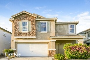 18135 W Lundberg St in Surprise, AZ - Building Photo