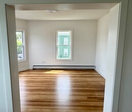 741 Somerville St in Manchester, NH - Building Photo - Building Photo