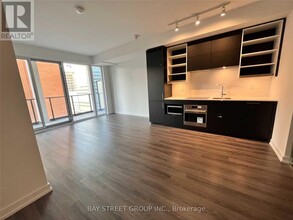 20-1320 Edward St in Toronto, ON - Building Photo - Building Photo