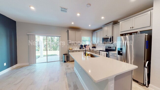 12079 Calvesta St in Jacksonville, FL - Building Photo - Building Photo