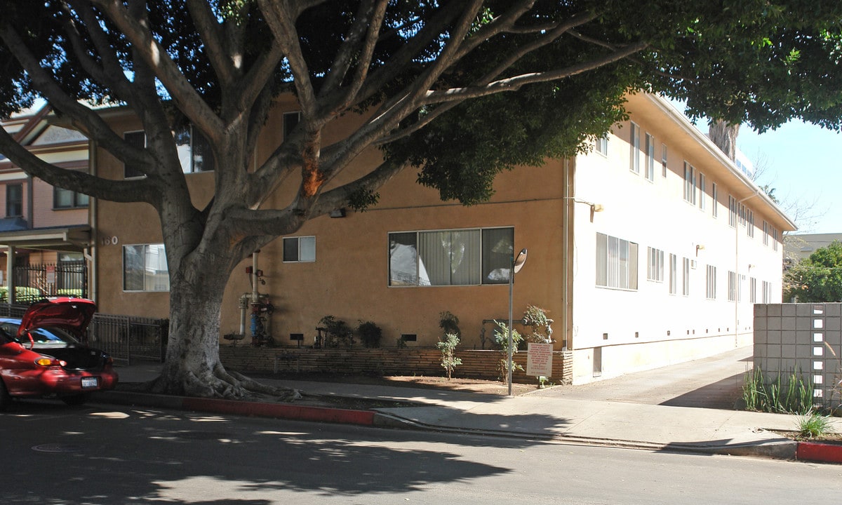 160 Euclid Ave in Pasadena, CA - Foto de edificio