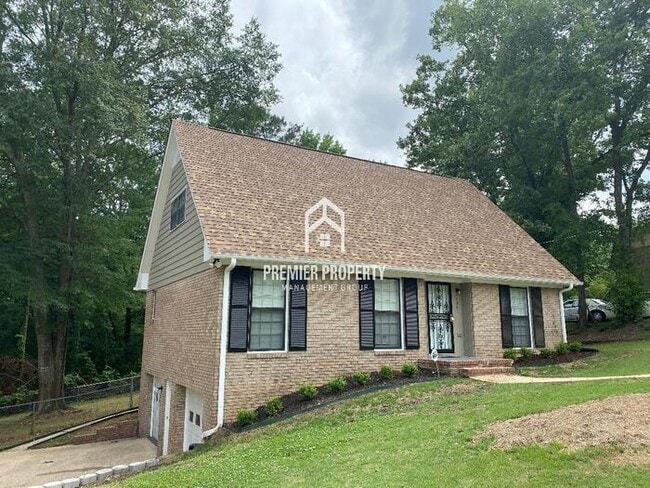 135 Fox Hill Ct in Center Point, AL - Building Photo - Building Photo