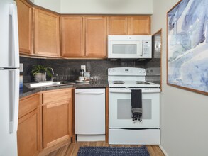 Heather Ridge Apartments in Mantua, NJ - Foto de edificio - Building Photo