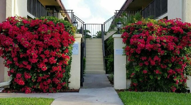 property at 120 N M St