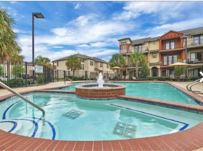 14502 San Pietro Dr in Houston, TX - Building Photo - Building Photo