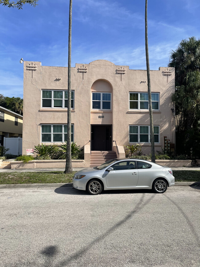 210-212 S Melville Ave in Tampa, FL - Building Photo - Building Photo