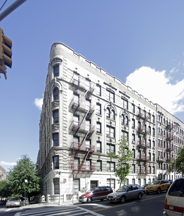 227-233 Audubon Ave in New York, NY - Building Photo