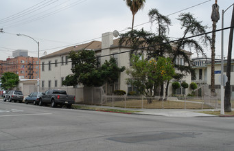 500 S Manhattan Pl in Los Angeles, CA - Building Photo - Building Photo