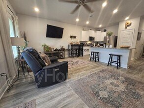 1226 Fairchild Vlg Dr in Pensacola, FL - Building Photo - Building Photo