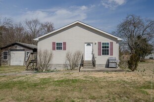 112 Bellvue Dr in Lebanon, TN - Building Photo