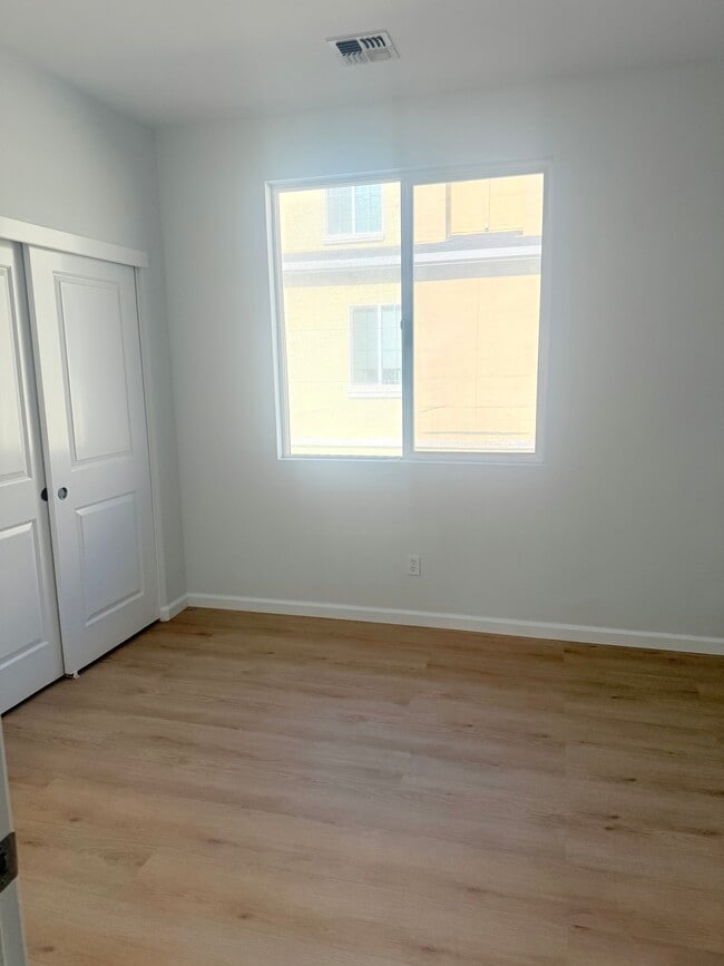 1505 Nevin Plz, Unit Room for Rent in Richmond, CA - Building Photo - Building Photo