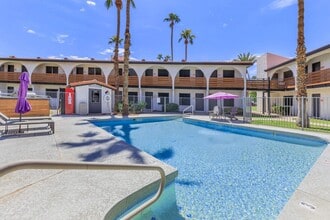 Aster on University in Mesa, AZ - Foto de edificio - Building Photo