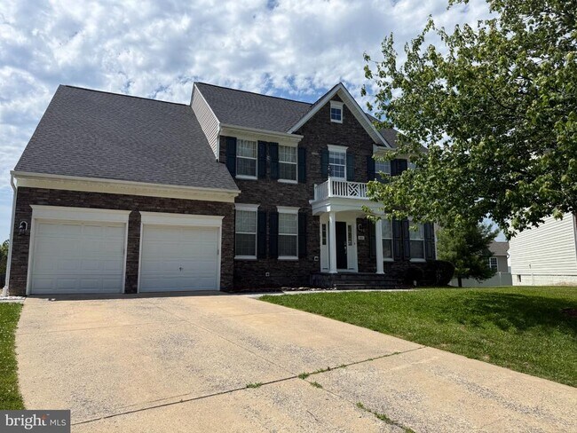 property at 601 Crossover Ct