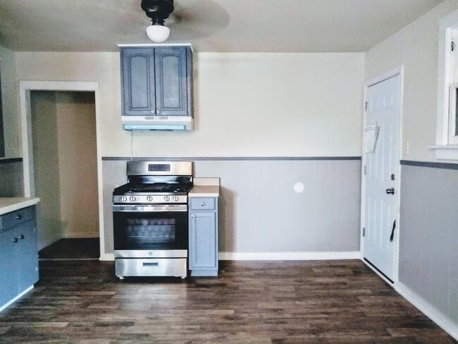 113 Lawton St, Unit 2 in San Antonio, TX - Building Photo - Building Photo