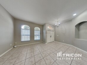 5547 Braddock Dr in Zephyrhills, FL - Building Photo - Building Photo