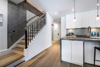 The Onyx in Montréal, QC - Building Photo - Building Photo