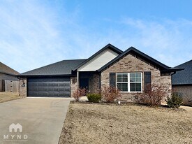 5904 SW Teppee Ave in Bentonville, AR - Building Photo