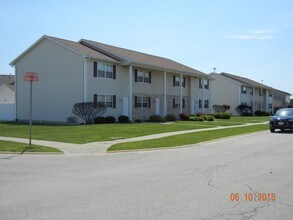1524 Wingo Ln in Bourbonnais, IL - Building Photo - Building Photo