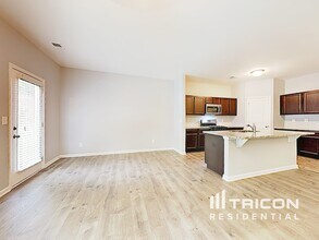 3323 Lowland Dr in Douglasville, GA - Building Photo - Building Photo