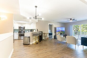 4149 N Haverhill Rd in West Palm Beach, FL - Building Photo - Building Photo