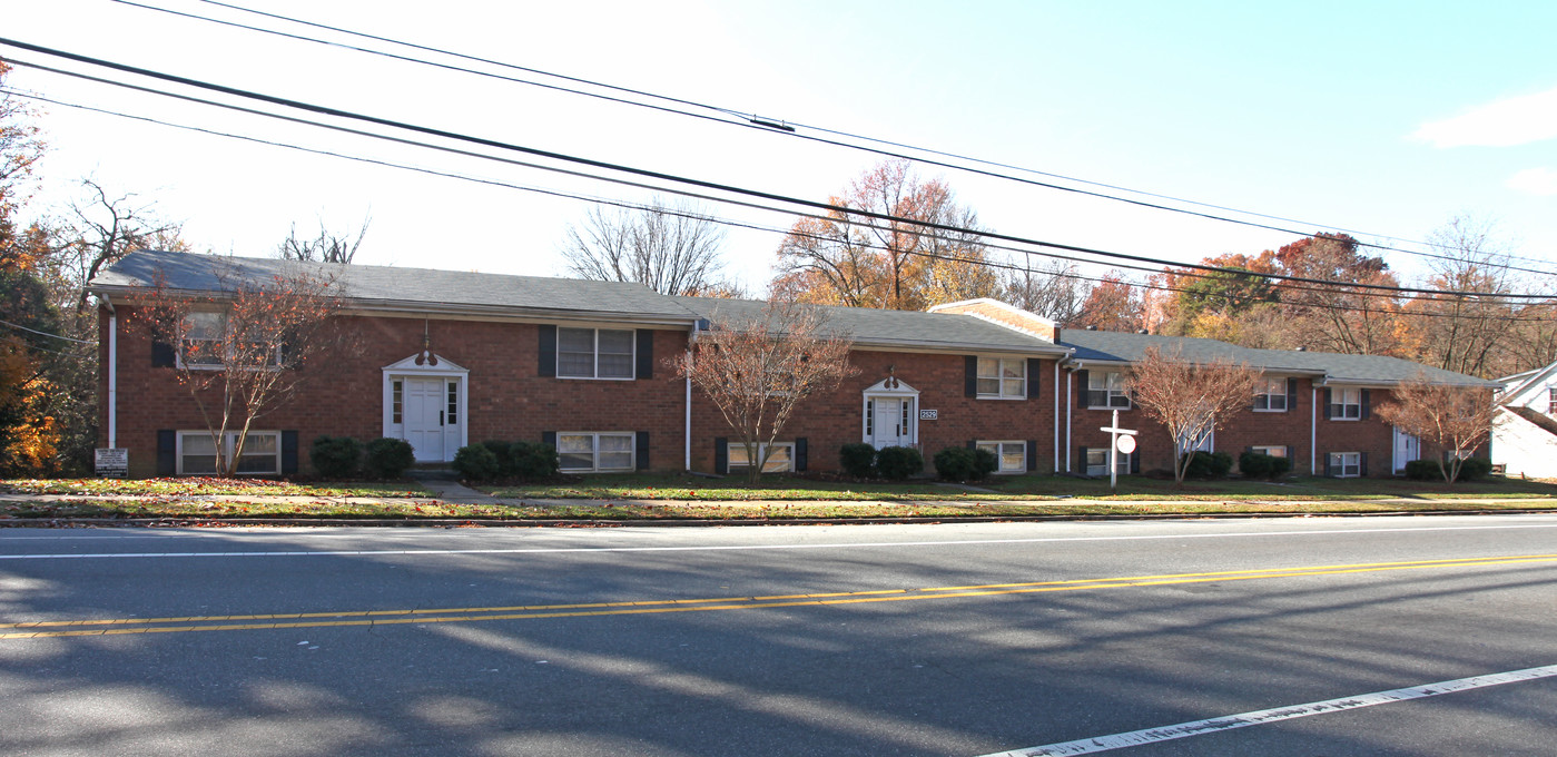 2529 Spring Garden in Greensboro, NC - Building Photo