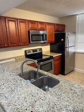 3516 Whitehall Dr in West Palm Beach, FL - Building Photo - Building Photo