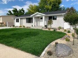 6715 S Somerset Dr, Unit 6715 Somerset Dr in West Jordan, UT - Building Photo