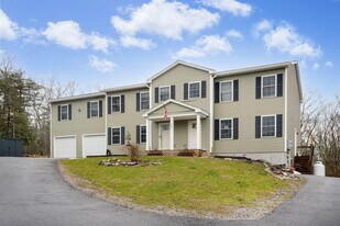 626 Methodist Rd, Unit 2 in Westbrook, ME - Building Photo