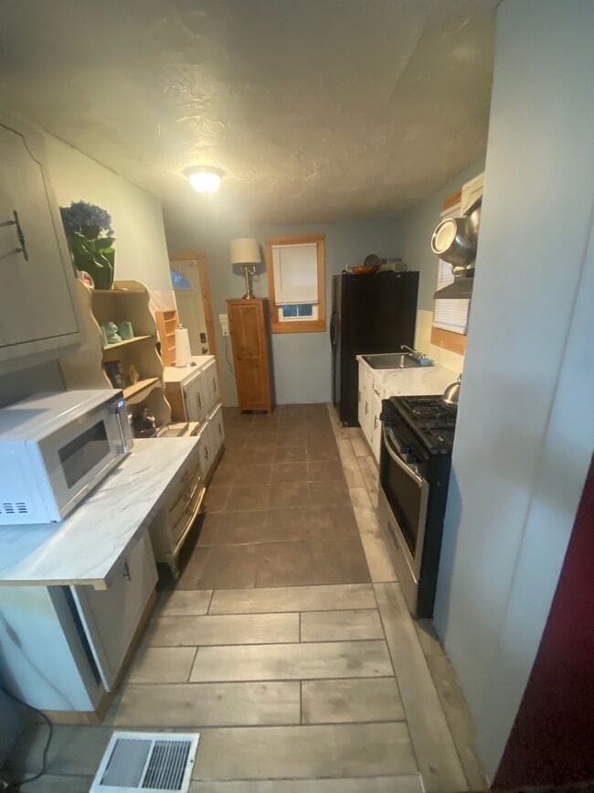 540 Cameron Ave in Youngstown, OH - Building Photo - Building Photo