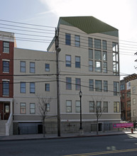 277 Grand St in Jersey City, NJ - Building Photo - Building Photo