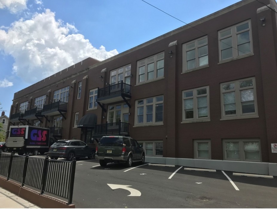 Metro on Third in Asbury Park, NJ - Foto de edificio